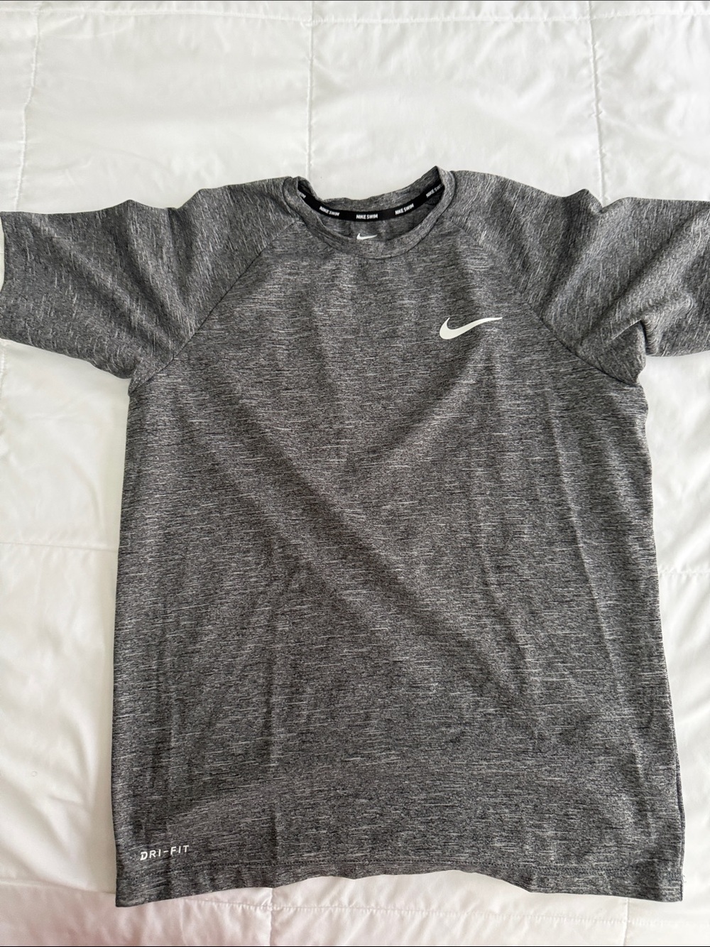 Nike Men's Heather Gray Short-Sleeve Crew Shirt, Size Small, NWOT